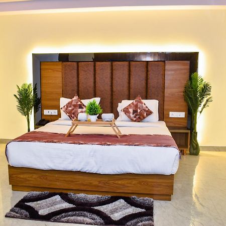 Hotel Yash Palace Νέο Δελχί Εξωτερικό φωτογραφία
