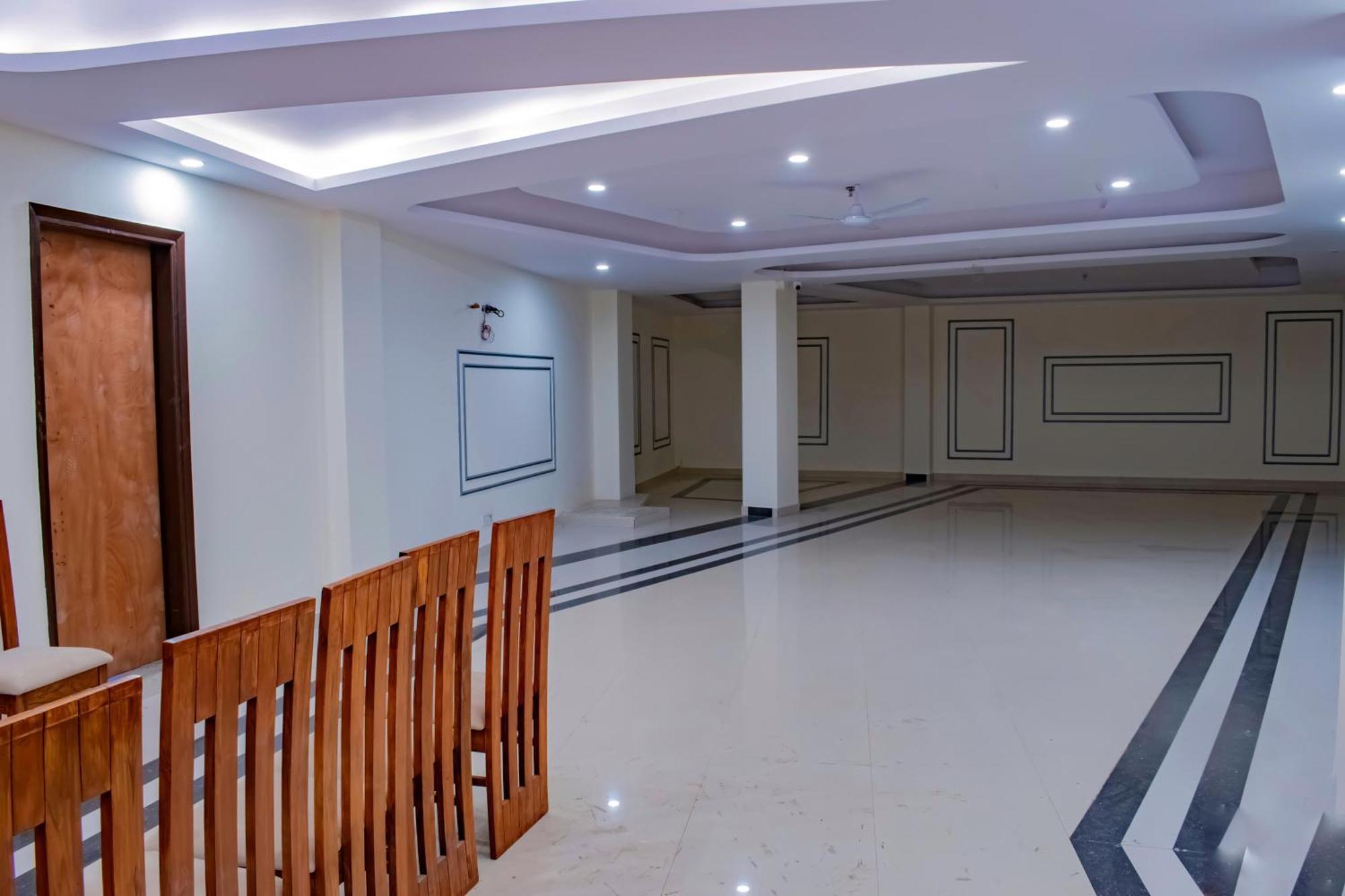 Hotel Yash Palace Νέο Δελχί Εξωτερικό φωτογραφία