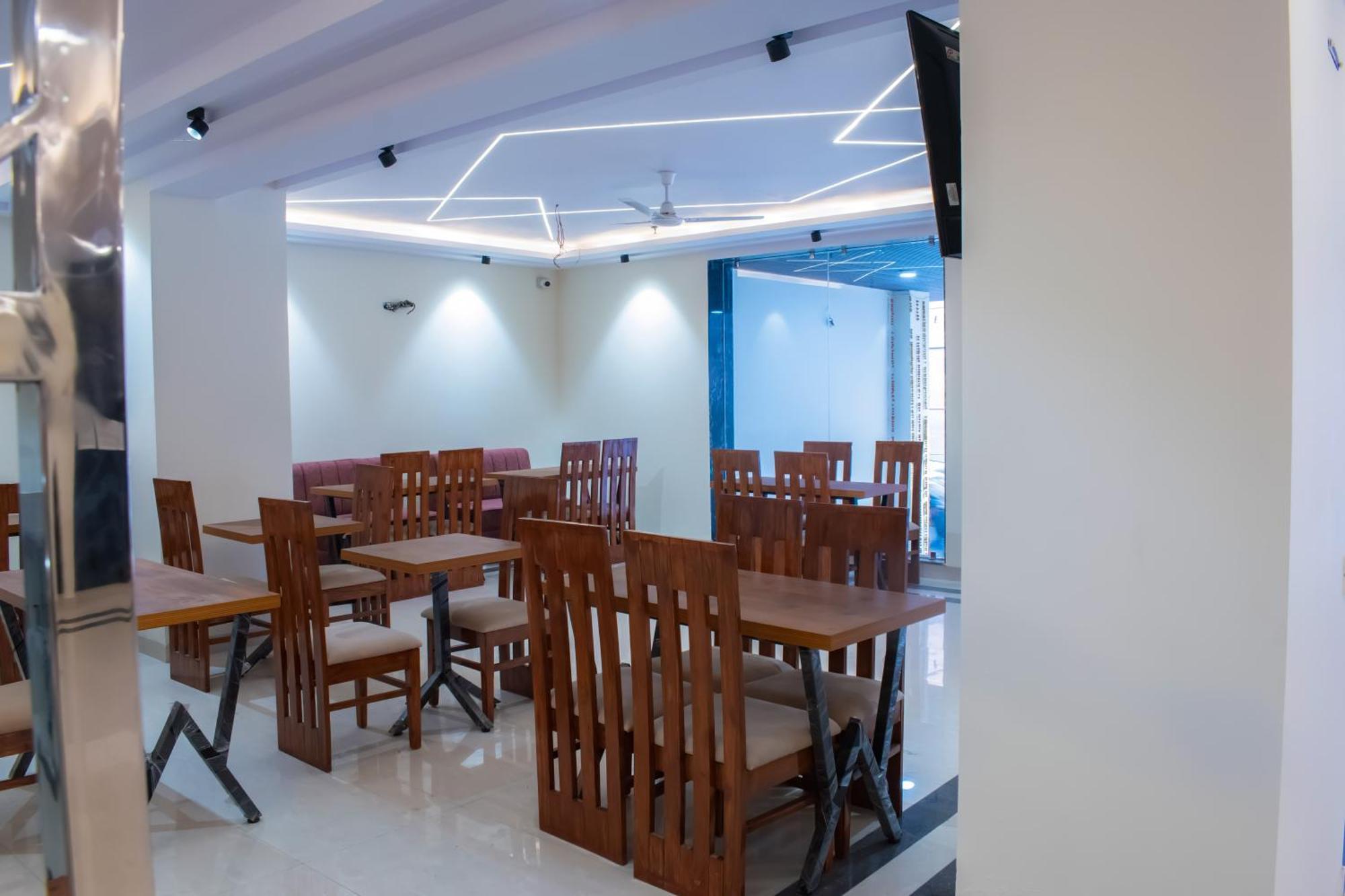 Hotel Yash Palace Νέο Δελχί Εξωτερικό φωτογραφία